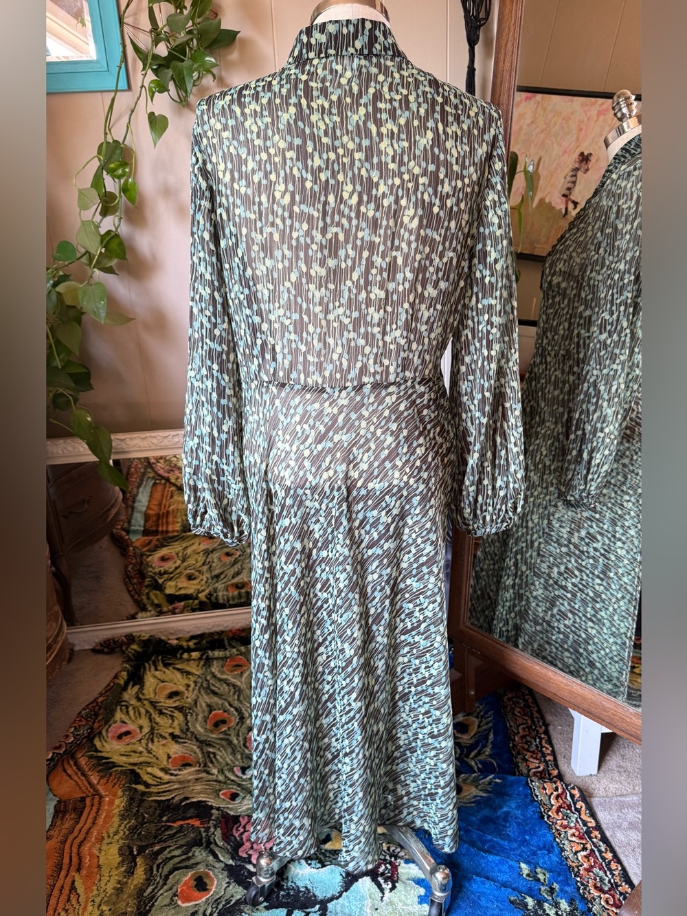 Emma James Mint and Black Long-Sleeve Geometric Patterned Midi Dress, size 14 - Picture 4 of 11